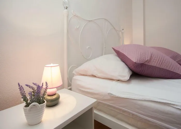 Katarina 3* לוזובאק